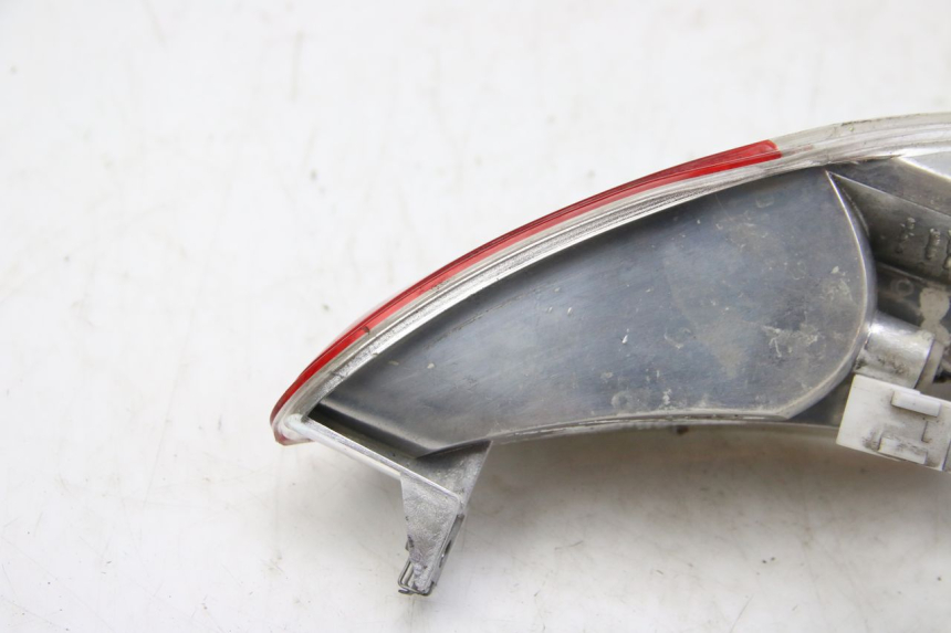 photo de RIGHT TAIL LIGHT PIAGGIO MP3 125 (2006 - 2014)