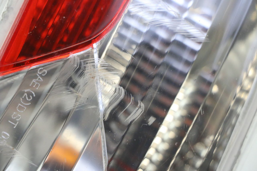 photo de RIGHT TAIL LIGHT PIAGGIO MP3 RL 250 (2007 - 2010)