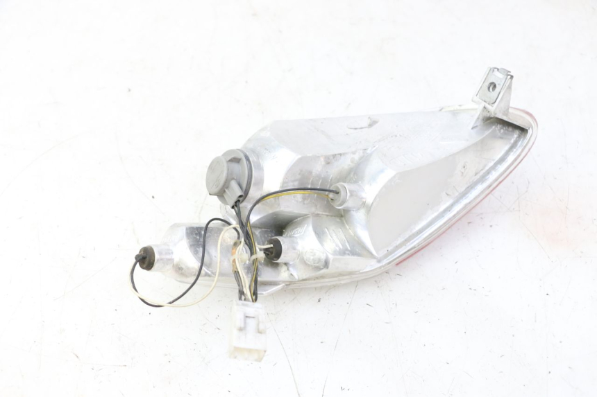 photo de RIGHT TAIL LIGHT PIAGGIO MP3 RL 250 (2007 - 2010)