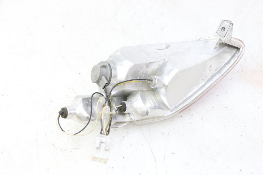 photo de RIGHT TAIL LIGHT PIAGGIO MP3 RL 250 (2007 - 2010)