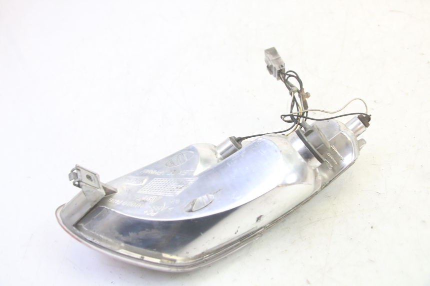 photo de RIGHT TAIL LIGHT PIAGGIO MP3 RL 250 (2007 - 2010)