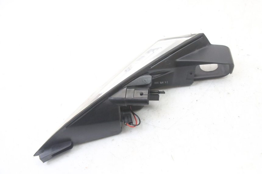 photo de RIGHT TAIL LIGHT PEUGEOT SATELIS 125 (2013 - 2018)