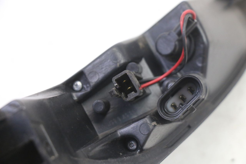 photo de RIGHT TAIL LIGHT PEUGEOT SATELIS 125 (2013 - 2018)