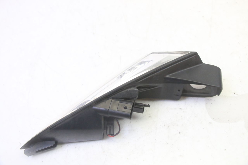 photo de RIGHT TAIL LIGHT PEUGEOT SATELIS 125 (2013 - 2018)