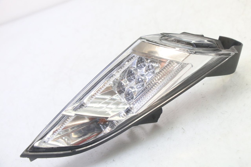 photo de RIGHT REAR LIGHT PEUGEOT SATELIS 125 (2010 - 2012)
