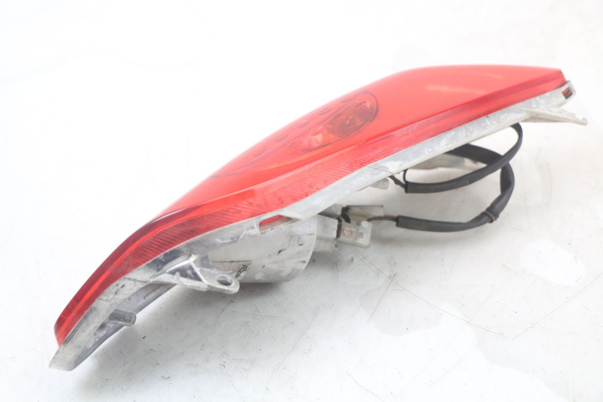 photo de RIGHT REAR LIGHT YAMAHA XMAX X-MAX 125 (2006 - 2009) - Technical close-up