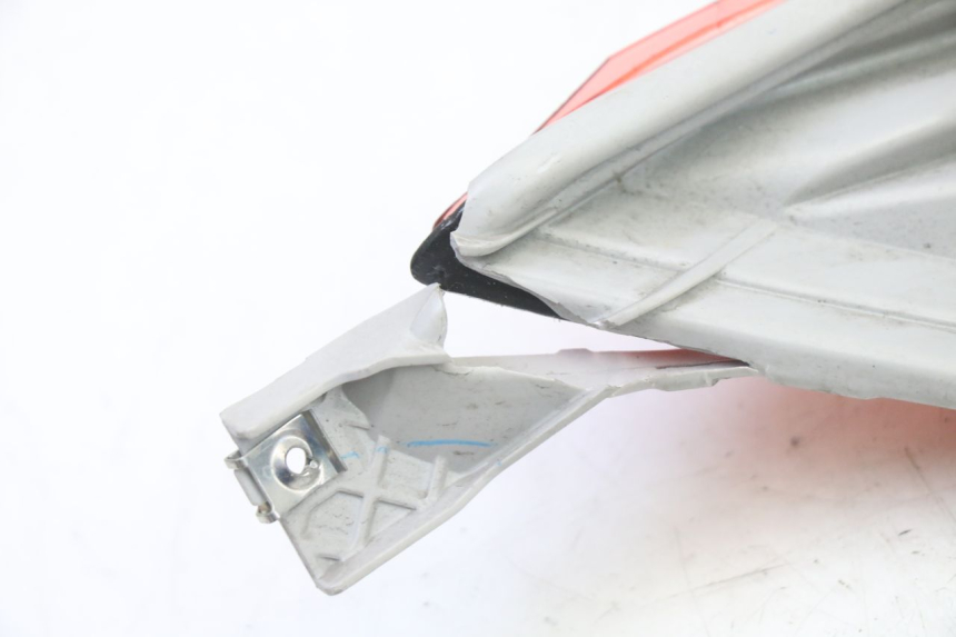 photo de RIGHT TAIL LIGHT YAMAHA XMAX X-MAX 125 (2021 - 2025)
