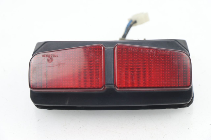 photo de REAR LIGHT YAMAHA FZS FAZER 600 (1998 - 2001)
