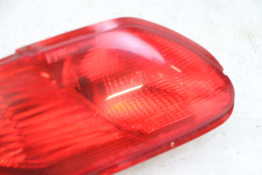 photo de LEFT TAIL LIGHT PIAGGIO MP3 LT 300 (2010 - 2016)