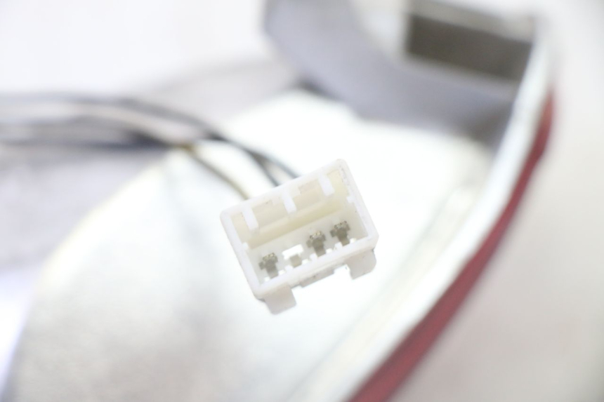 photo de LEFT TAIL LIGHT PIAGGIO MP3 LT 300 (2010 - 2016)