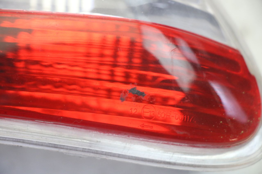photo de LEFT TAIL LIGHT PIAGGIO MP3 RL 250 (2007 - 2010)