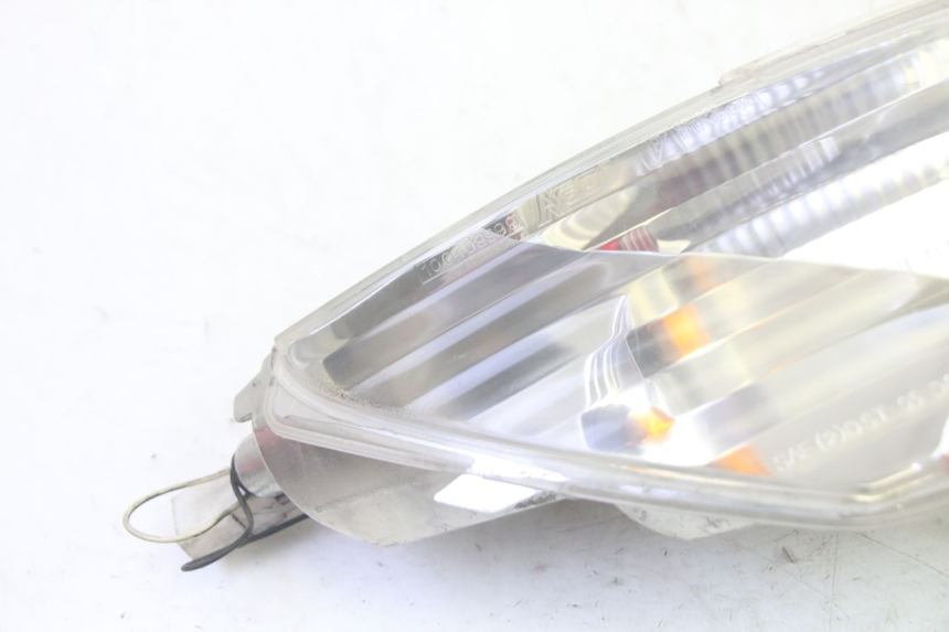 photo de LEFT TAIL LIGHT PIAGGIO MP3 RL 250 (2007 - 2010) - Component detail