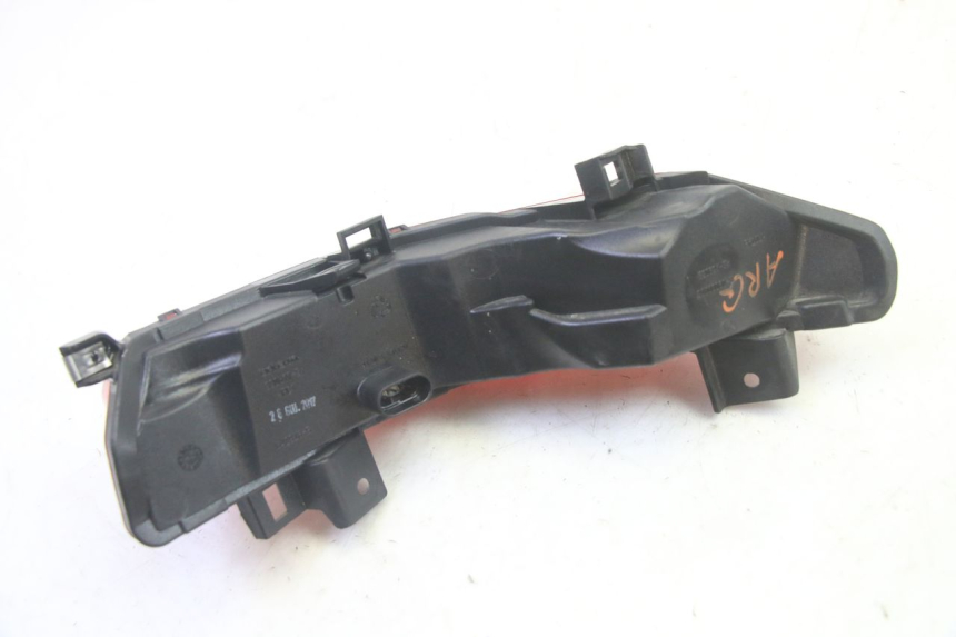 photo de LEFT TAIL LIGHT PIAGGIO MP3 500 (2016 - 2018) - Technical close-up