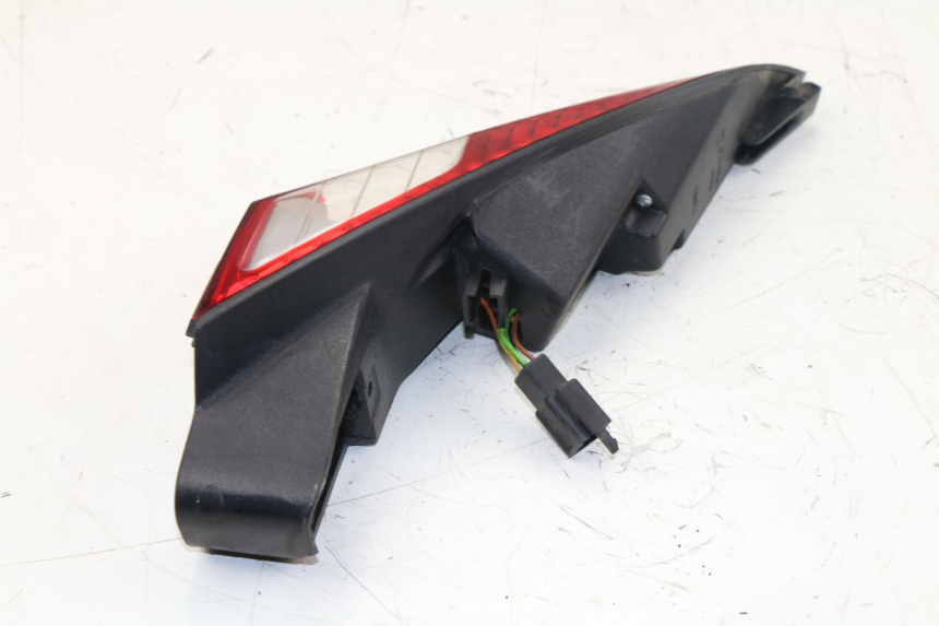 photo de LEFT REAR LIGHT PEUGEOT SATELIS 125 (2010 - 2012)