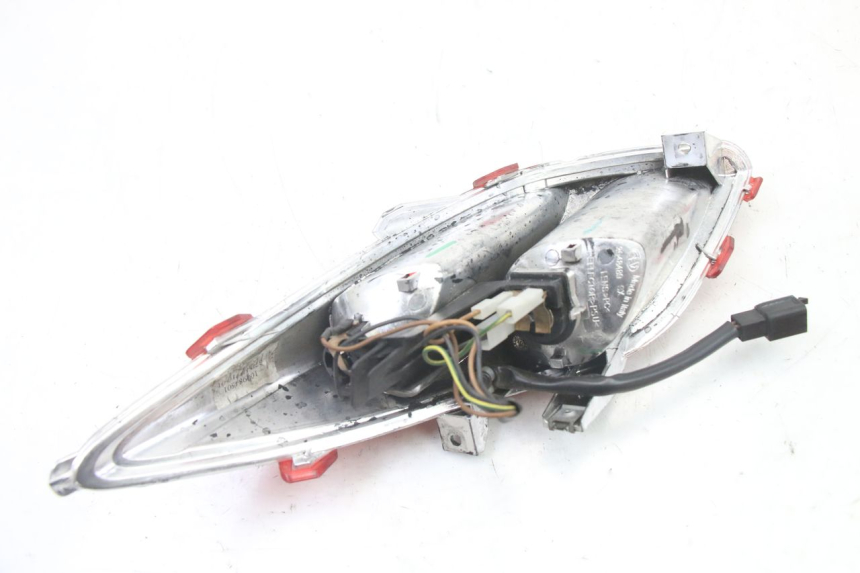 photo de LEFT REAR LIGHT YAMAHA X-MAX XMAX 125 (2010 - 2014)