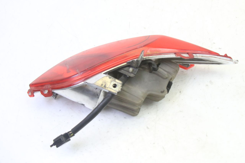 photo de LEFT REAR LIGHT YAMAHA X-MAX XMAX 125 (2010 - 2014)