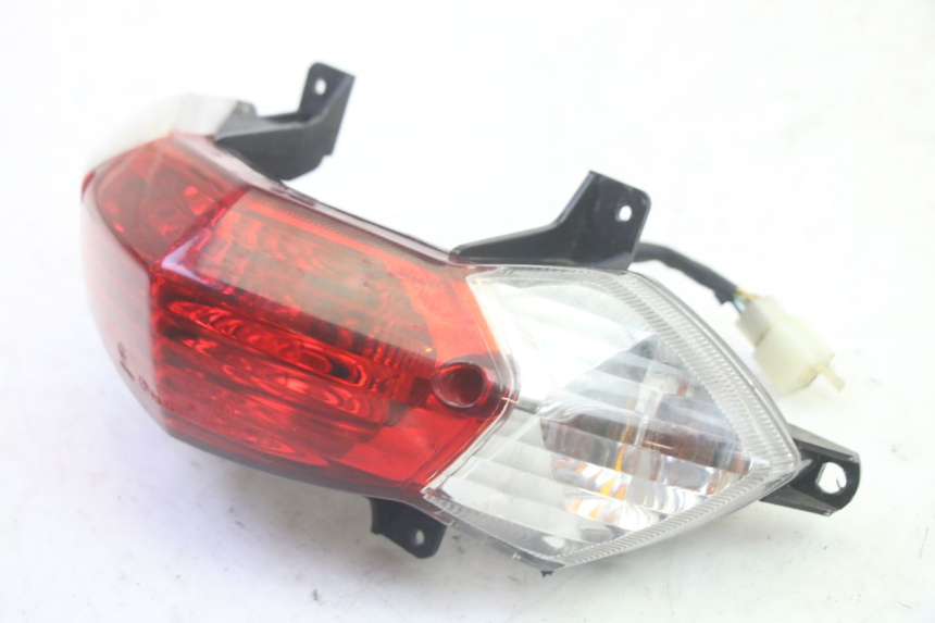 photo de REAR LIGHT PEUGEOT KISBEE 4T 50 (2010 - 2017) - Zoom on usage condition