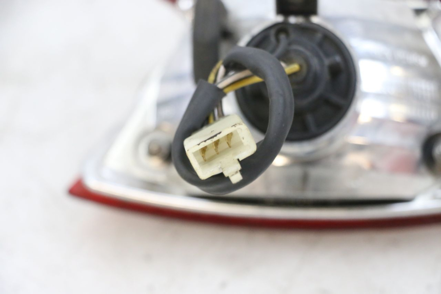 photo de REAR LIGHT PIAGGIO NEW TYPHOON 50 (2018 - 2021) - Fixing points details