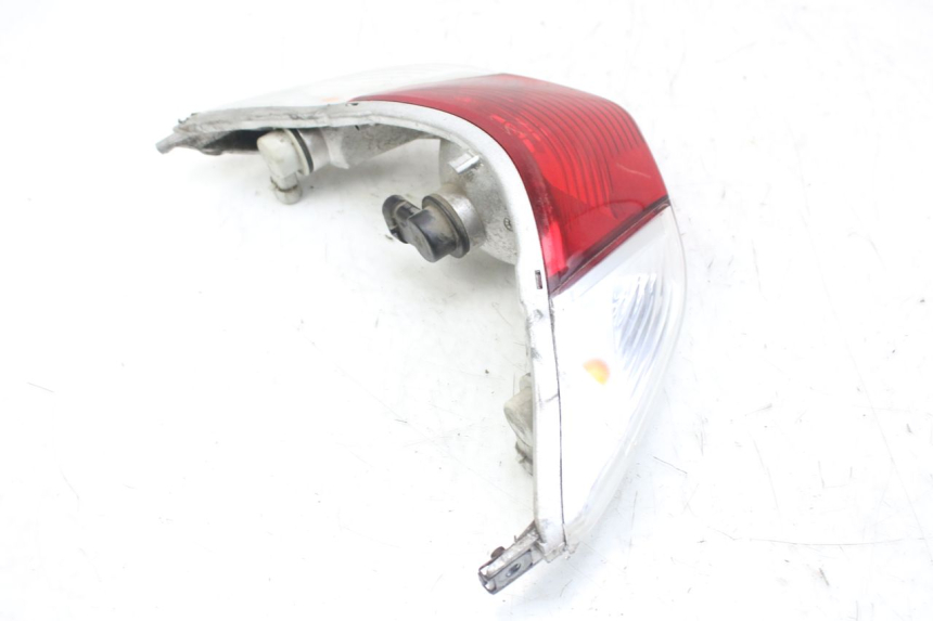 photo de REAR LIGHT PIAGGIO FLY 4T 50 (2013 - 2017)