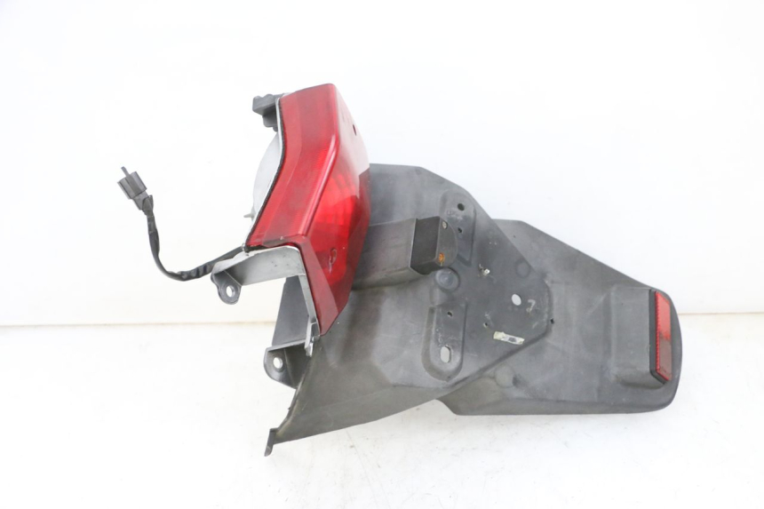 photo de REAR LIGHT DAELIM S1 125 (2007 - 2016) - Surface and material condition