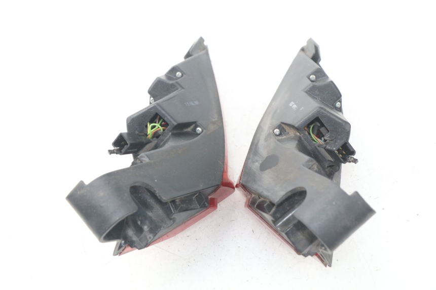 photo de REAR LIGHT PEUGEOT SATELIS 125 (2006 - 2009) - Technical close-up