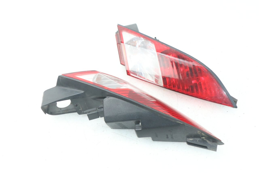 photo de REAR LIGHT PEUGEOT SATELIS 125 (2006 - 2009) - Checked used part