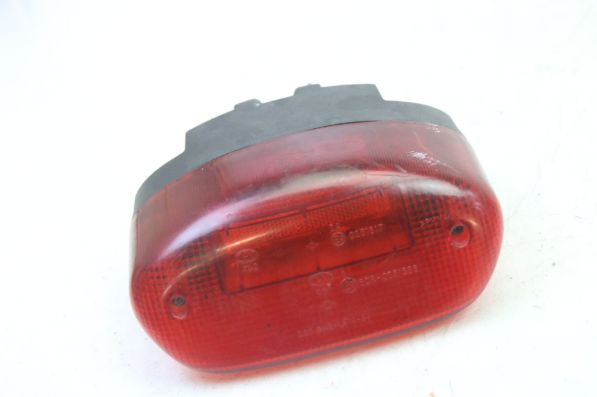 photo de TAIL LIGHT TRIUMPH SPRINT 900 (1995 - 1998)