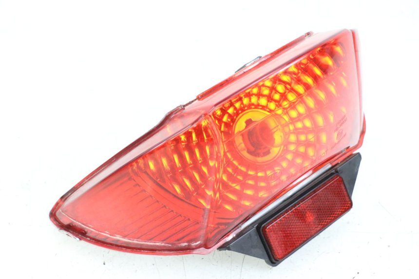 photo de TAIL LIGHT BEELINE VELOCE 4T 50 (2011 - 2020)