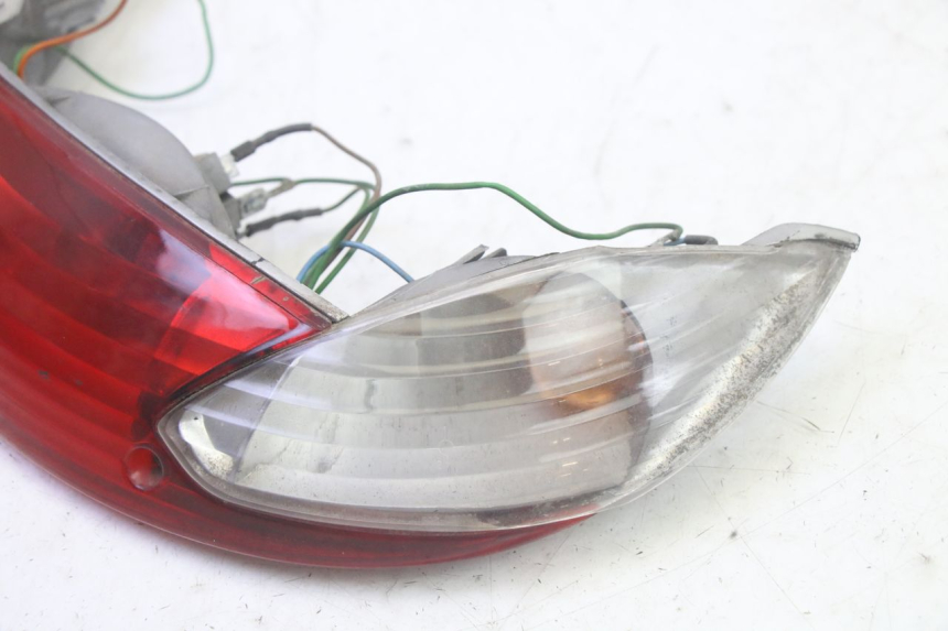 photo de TAIL LIGHT PEUGEOT VIVACITY 100 (1999 - 2008) - Alternative perspective