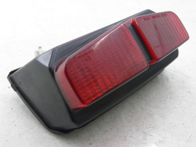 photo de REAR LIGHT YAMAHA FZS FAZER 600 (1998 - 2001)