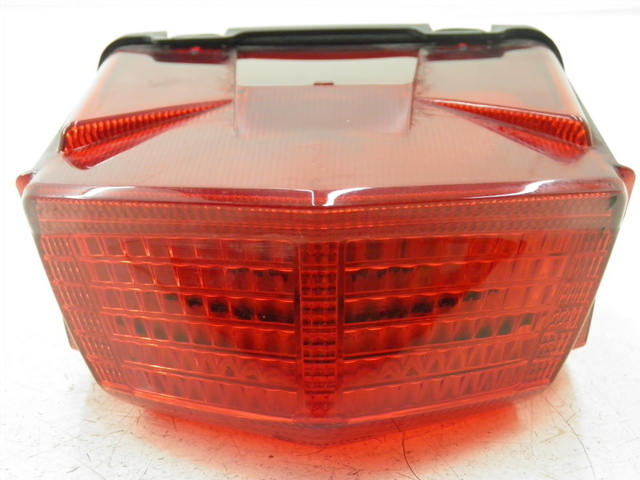 photo de TAIL LIGHT YAMAHA TDM 900 (2004 - 2006) - Zoom on usage condition
