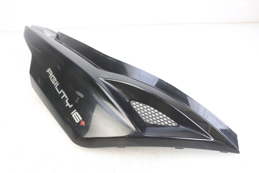 photo de RIGHT REAR SIDE PANEL KYMCO AGILITY 16+ 4T 50 (2018 - 2023)