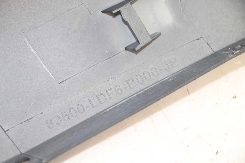 photo de RIGHT REAR SIDE PANEL KYMCO AGILITY 4T 50 (2018 - 2022) - Component zoom