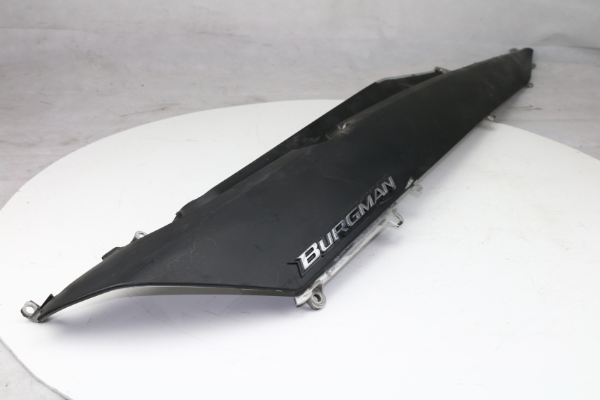 photo de REAR RIGHT PANEL SUZUKI AN BURGMAN 400 (1999 - 2005)