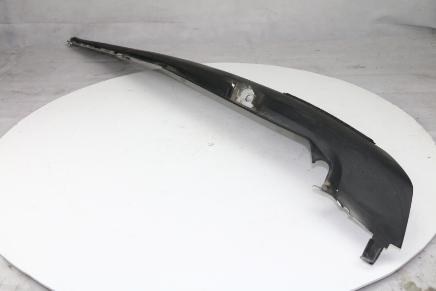 photo de REAR RIGHT PANEL SUZUKI AN BURGMAN 400 (1999 - 2005)