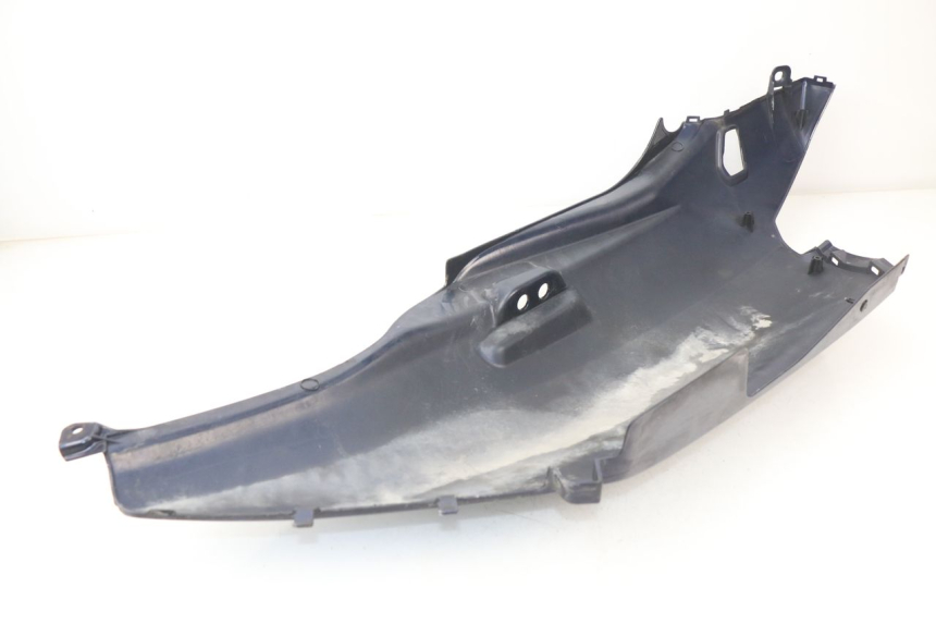 photo de REAR RIGHT PANEL SUZUKI BURGMAN 650 (2002 - 2004)