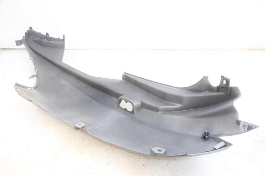 photo de REAR RIGHT PANEL SUZUKI BURGMAN 650 (2013 - 2020)