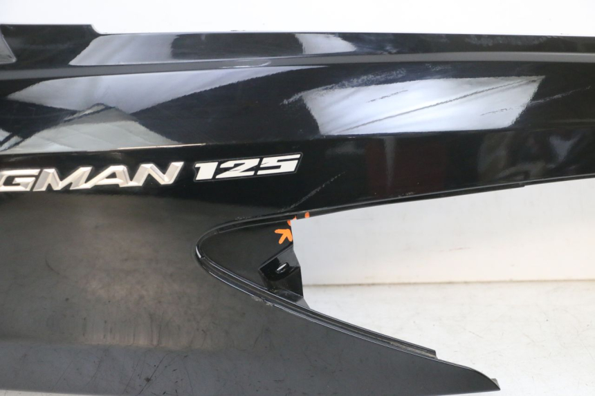 photo de REAR RIGHT PANEL SUZUKI BURGMAN 125 (2007 - 2014) - Distinctive features