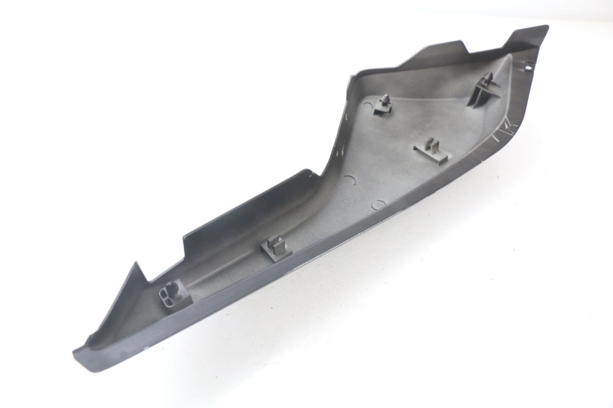 photo de RIGHT REAR SIDE PANEL YAMAHA BW'S BWS 125 (2010 - 2013)