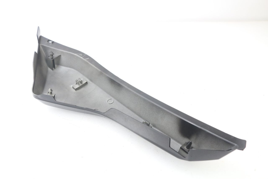 photo de RIGHT REAR SIDE PANEL YAMAHA BW'S BWS 125 (2010 - 2013)