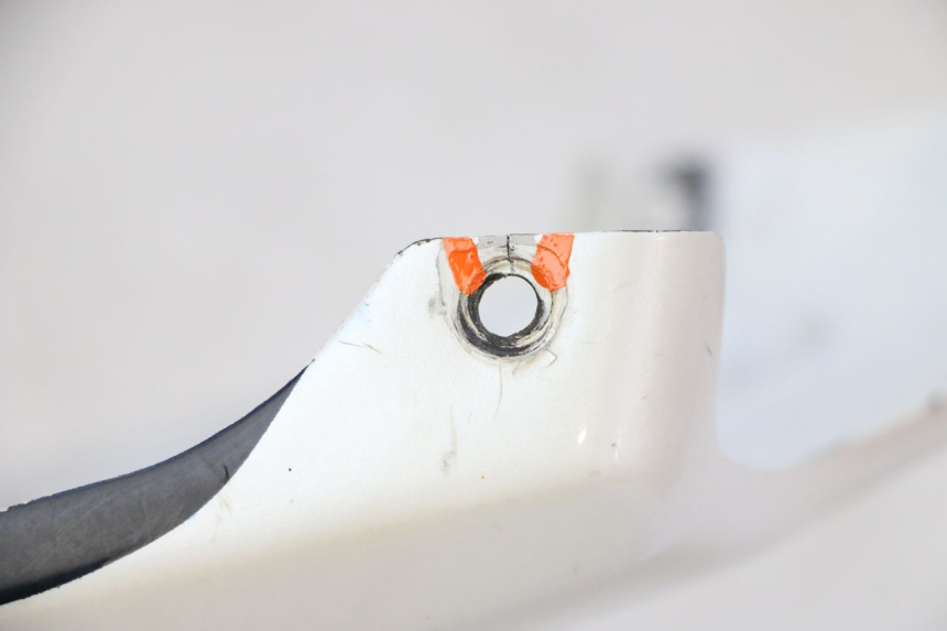 photo de RIGHT REAR SIDE PANEL HONDA CBR RR FIREBLADE 900 (1992 - 1994)