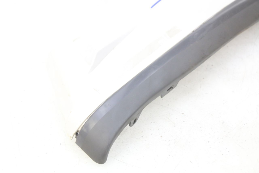 photo de RIGHT REAR SIDE PANEL SUZUKI CP 80 (1985 - 1996)