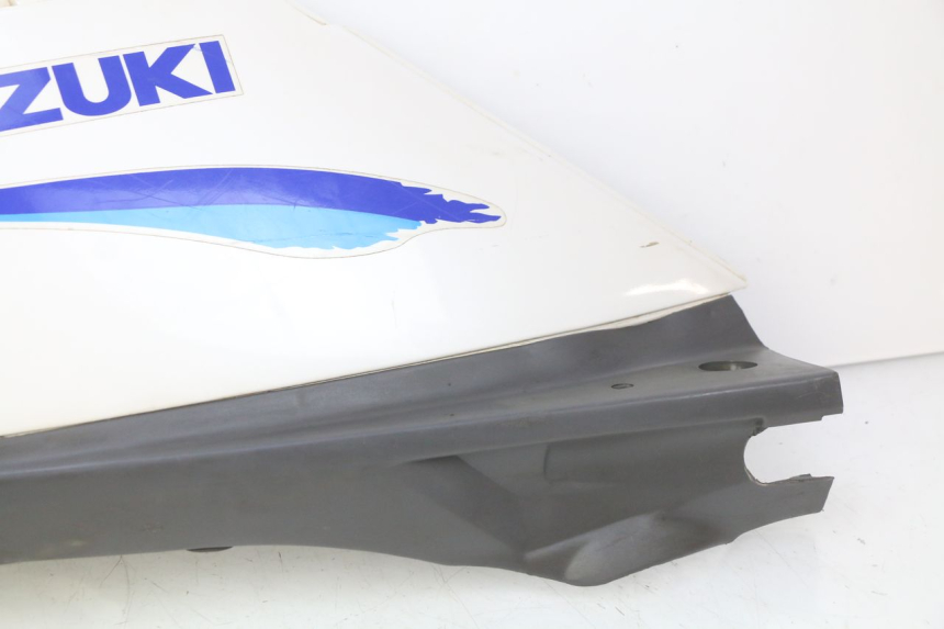 photo de RIGHT REAR SIDE PANEL SUZUKI CP 80 (1985 - 1996)