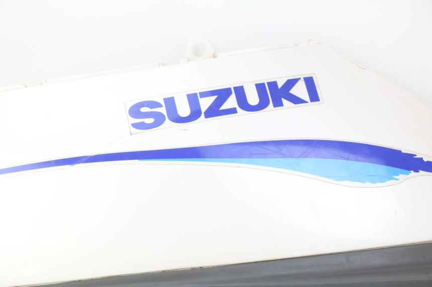 photo de RIGHT REAR SIDE PANEL SUZUKI CP 80 (1985 - 1996)