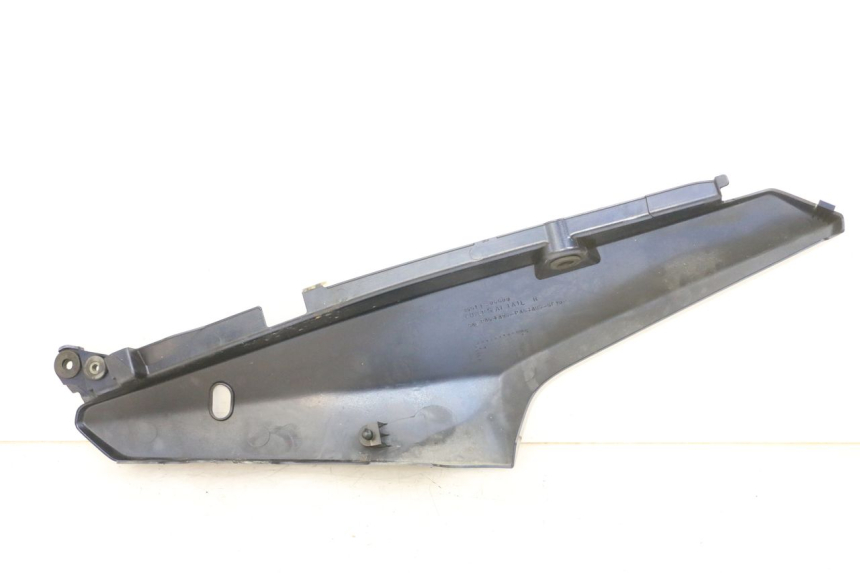 photo de REAR RIGHT PANEL SUZUKI DL V STROM 1000 (2002 - 2007) - Alternative perspective