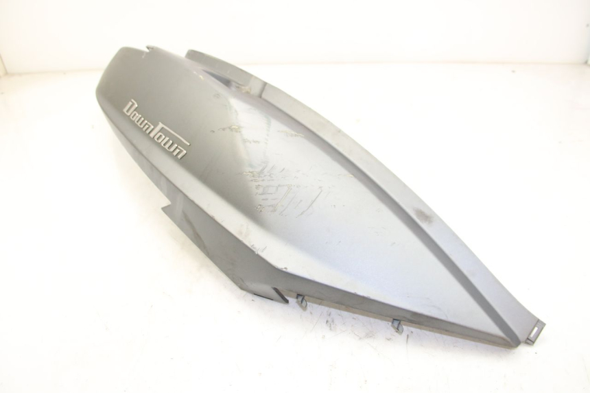 photo de RIGHT REAR SIDE PANEL KYMCO DOWNTOWN ABS 125 (2015 - 2017)