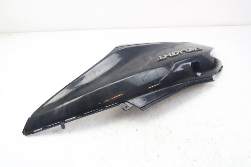 photo de RIGHT REAR SIDE PANEL YAMAHA D'ELIGHT DELIGHT 125 (2017 - 2020)