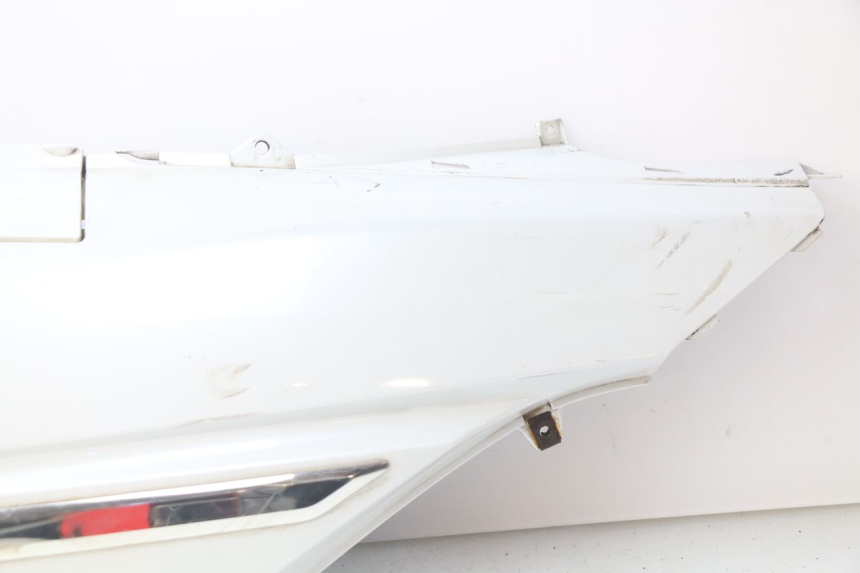 photo de RIGHT REAR SIDE PANEL HONDA FES S-WING SWING ABS 125 (2007 - 2015)