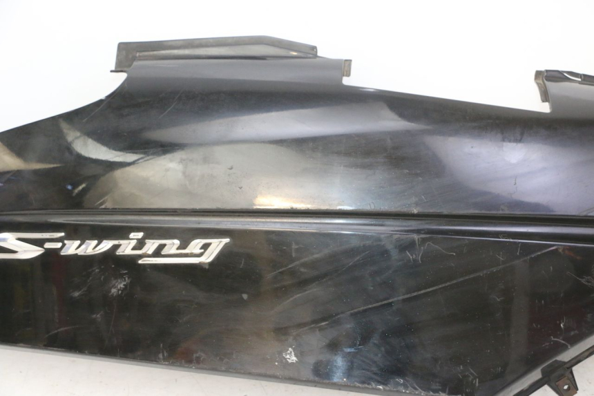 photo de RIGHT REAR SIDE PANEL HONDA FES S-WING SWING ABS 125 (2007 - 2015)