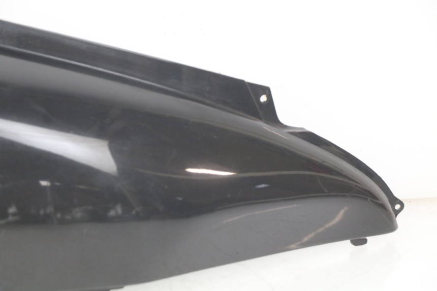 photo de RIGHT REAR SIDE PANEL HONDA FES PANTHEON 2T 125 (1998 - 2002)